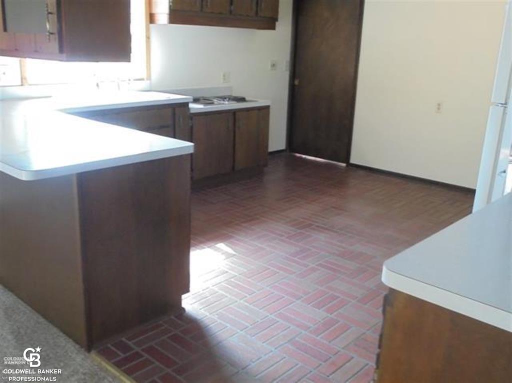 9187 Springborn Road Casco, MI 48064 - Photo 34 of 60 Kitchen