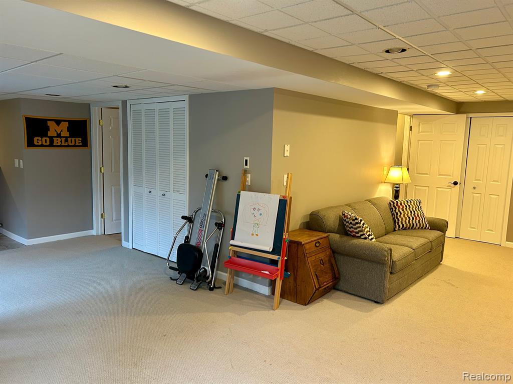 6018 Ravine Court Clarkston, MI 48348 - Photo 33 of 43 Gallery Image 33