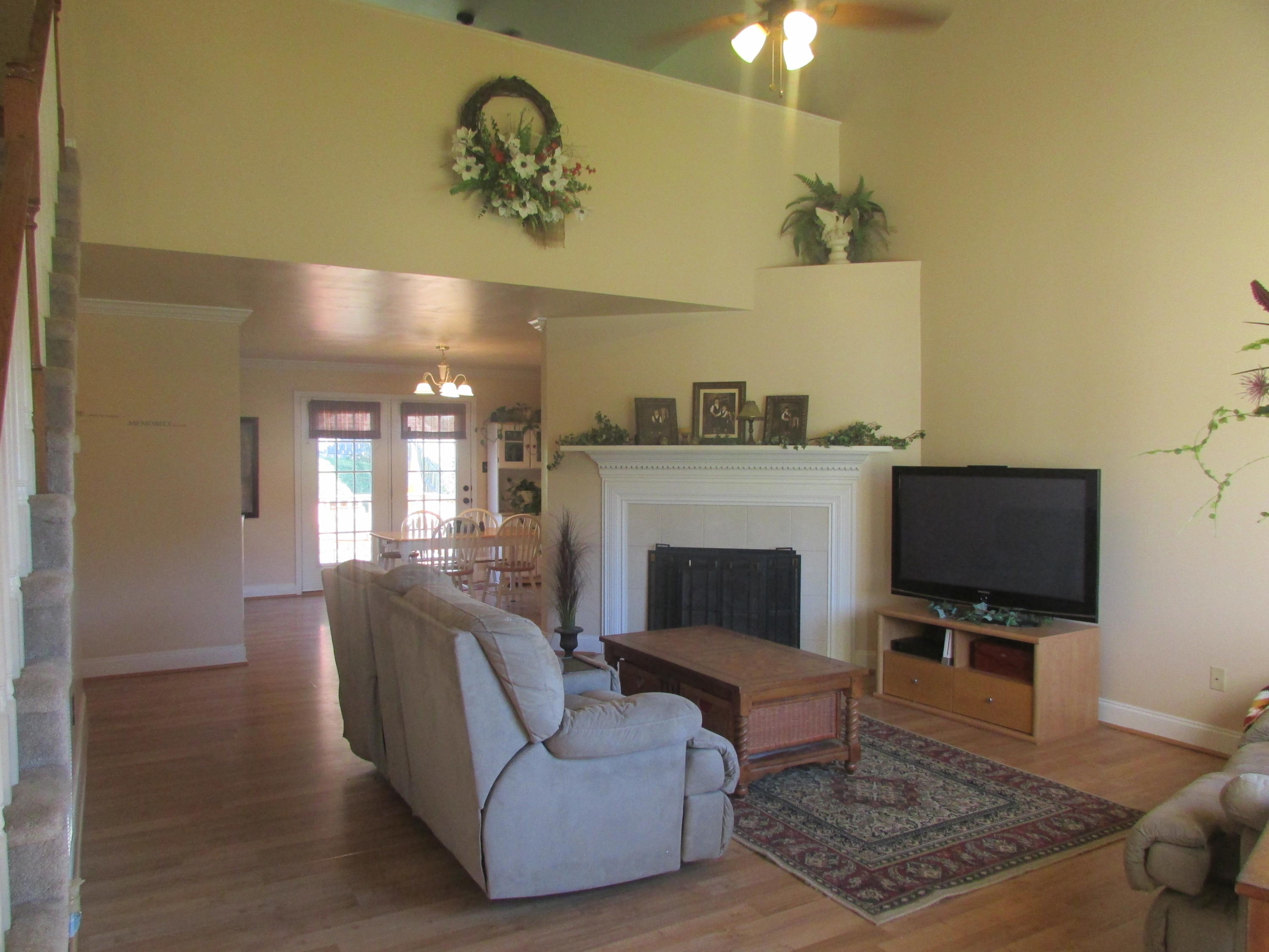1324 Wineberry Road Powell, TN 37849 - Photo 4 of 27 Great Room
