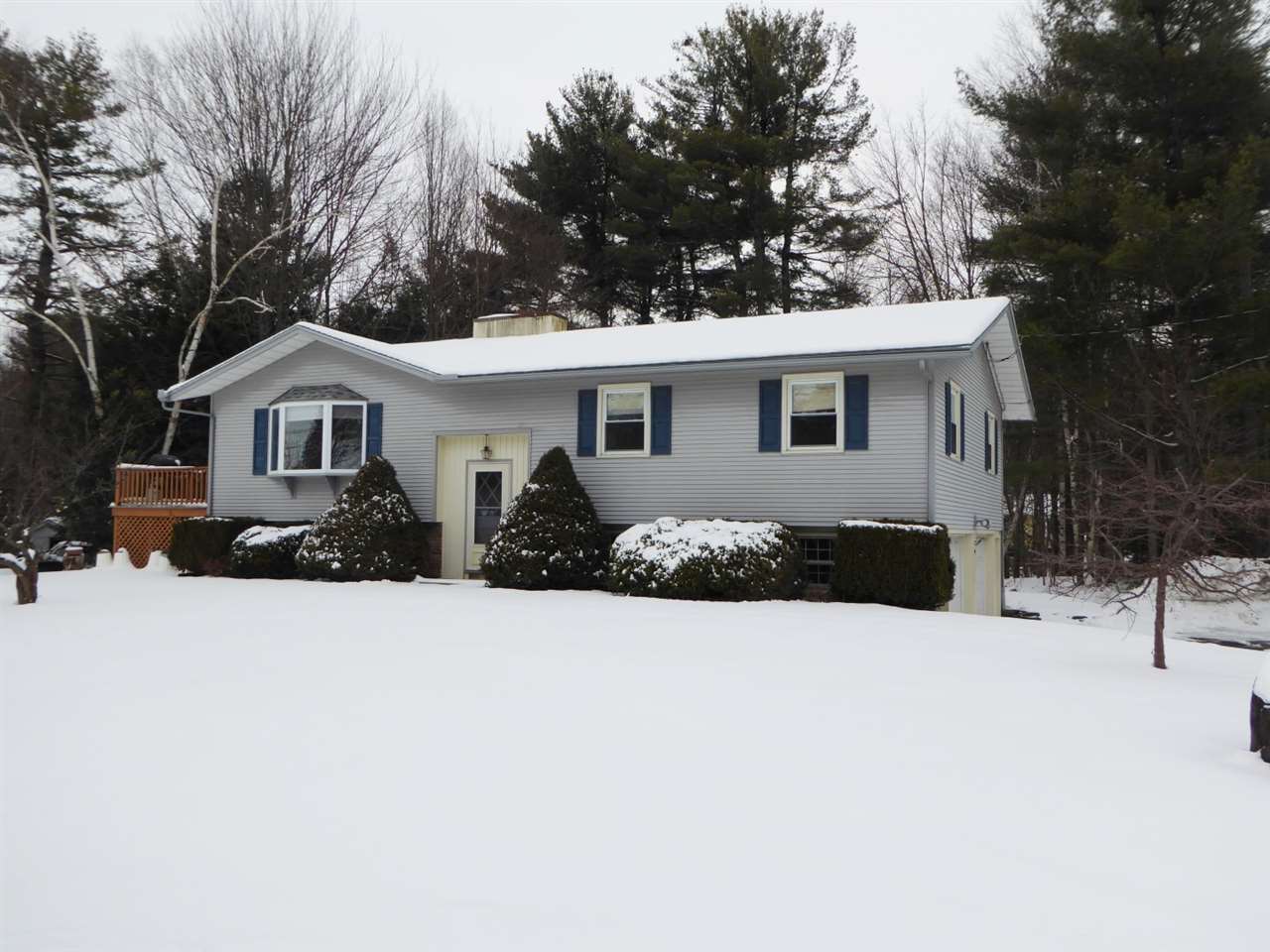 137 Birch Road Shelburne, VT 05482 - Photo 2 of 20 Gallery Image 2