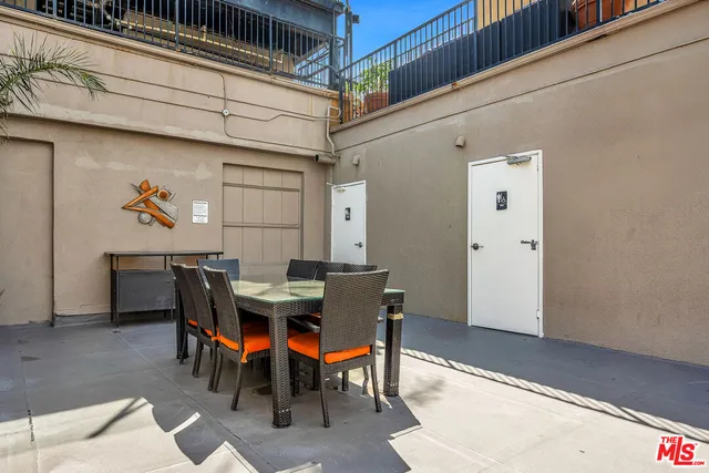 $2,100 | 312 West 5th Street, Unit 802, Los Angeles, CA 90013