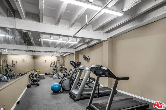 $2,100 | 312 West 5th Street, Unit 802, Los Angeles, CA 90013