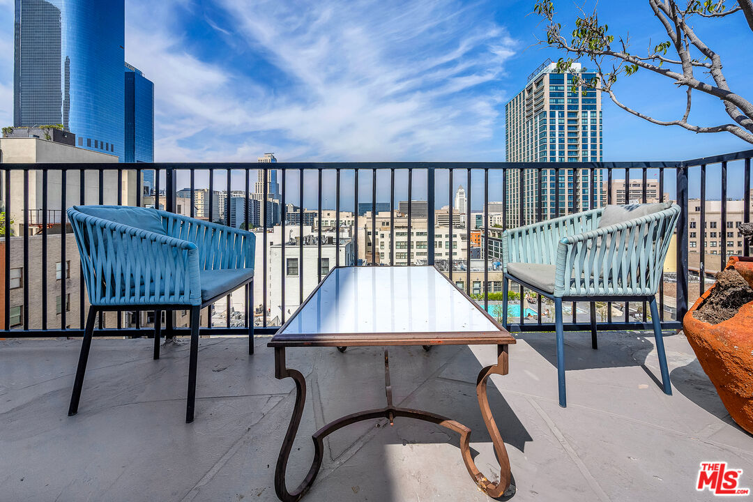 312 West 5th Street, Unit 802 Los Angeles, CA 90013 - Photo 19 of 20