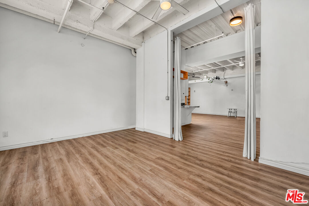 312 West 5th Street, Unit 802 Los Angeles, CA 90013 - Photo 10 of 20