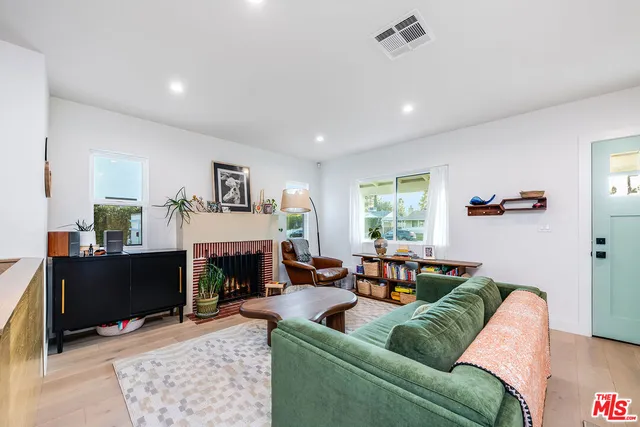 $1,850,000 | 1008 North Catalina Street, Burbank, CA 91505