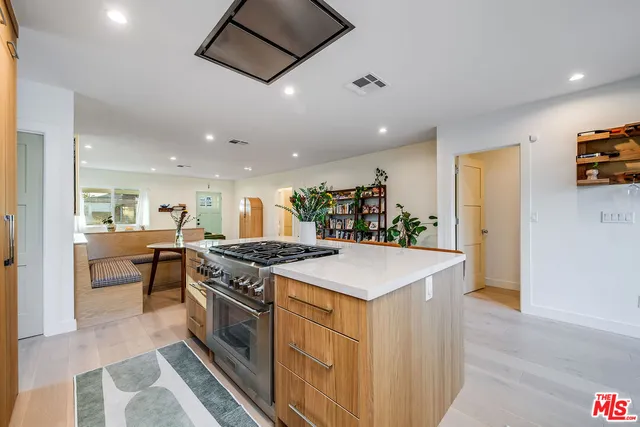 $1,850,000 | 1008 North Catalina Street, Burbank, CA 91505