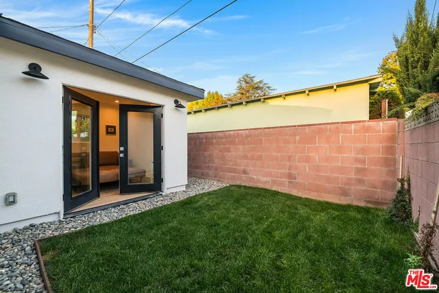 $1,850,000 | 1008 North Catalina Street, Burbank, CA 91505