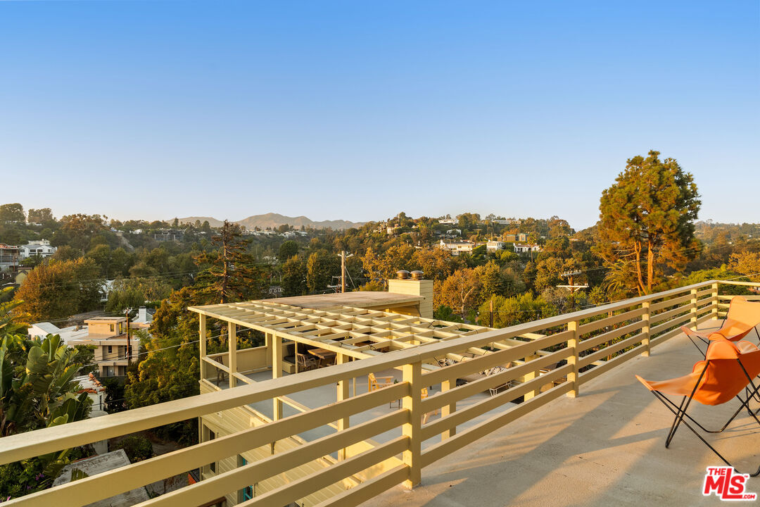 237 Mabery Road Santa Monica, CA 90402 - Photo 20 of 43 a view of a city with large buildings