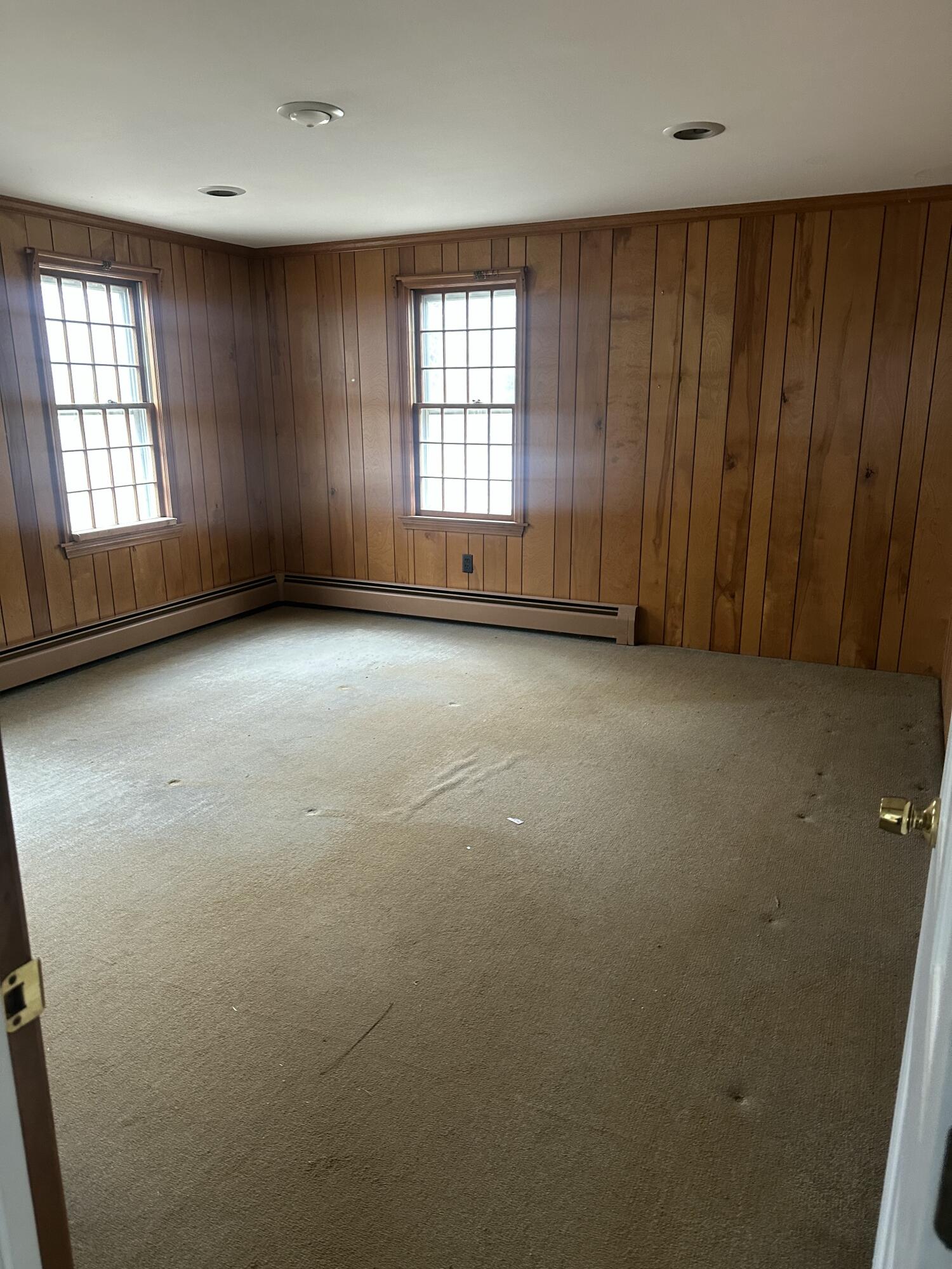 33 Old Colony Road Harwich, MA 02645 - Photo 9 of 16 an empty room with windows