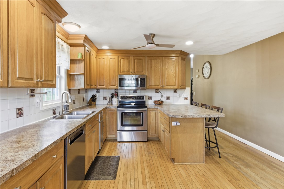 99 Burlingame Road Smithfield, RI 02917 - Photo 15 of 44