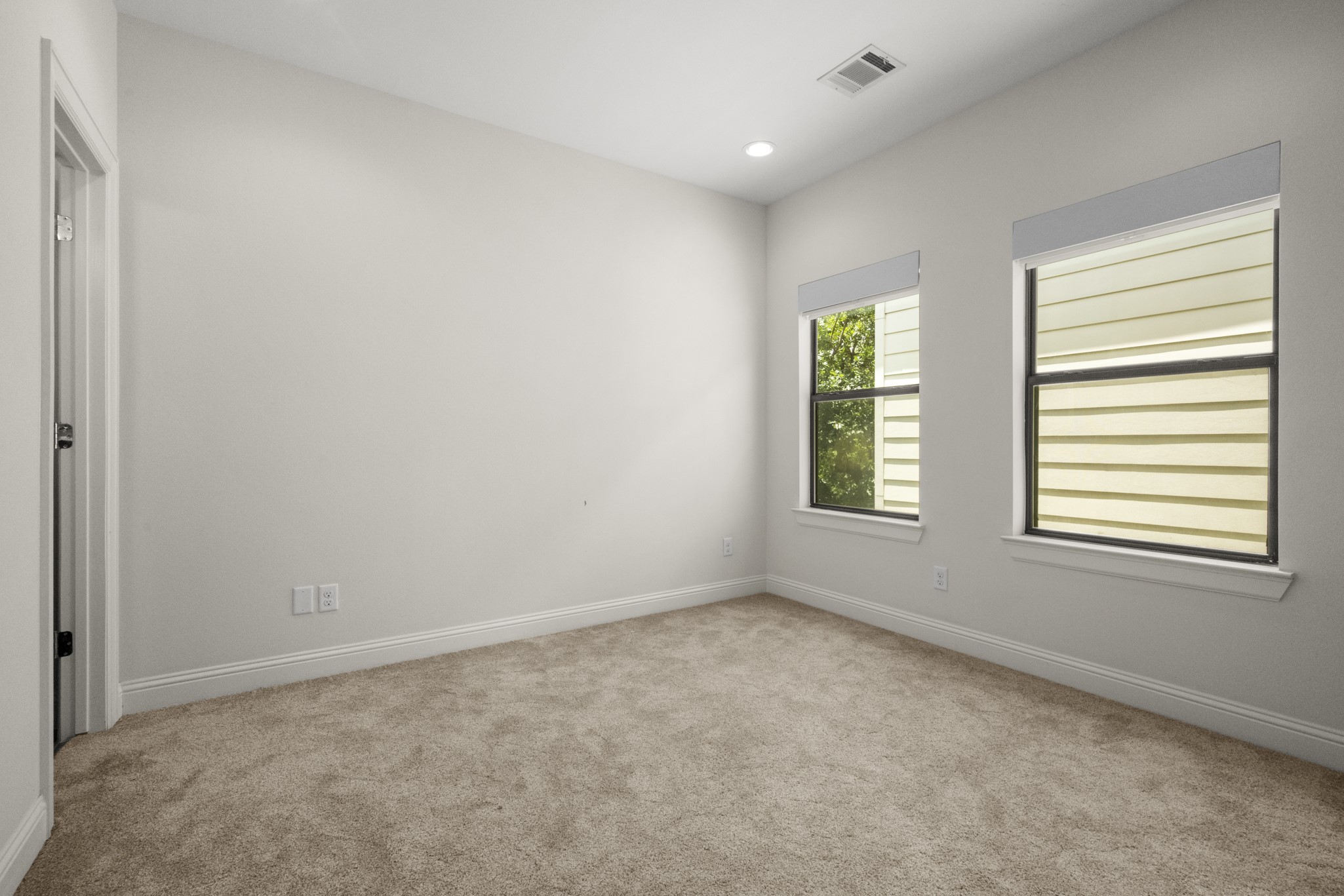 742 West 24th Street Houston, TX 77008 - Photo 21 of 29