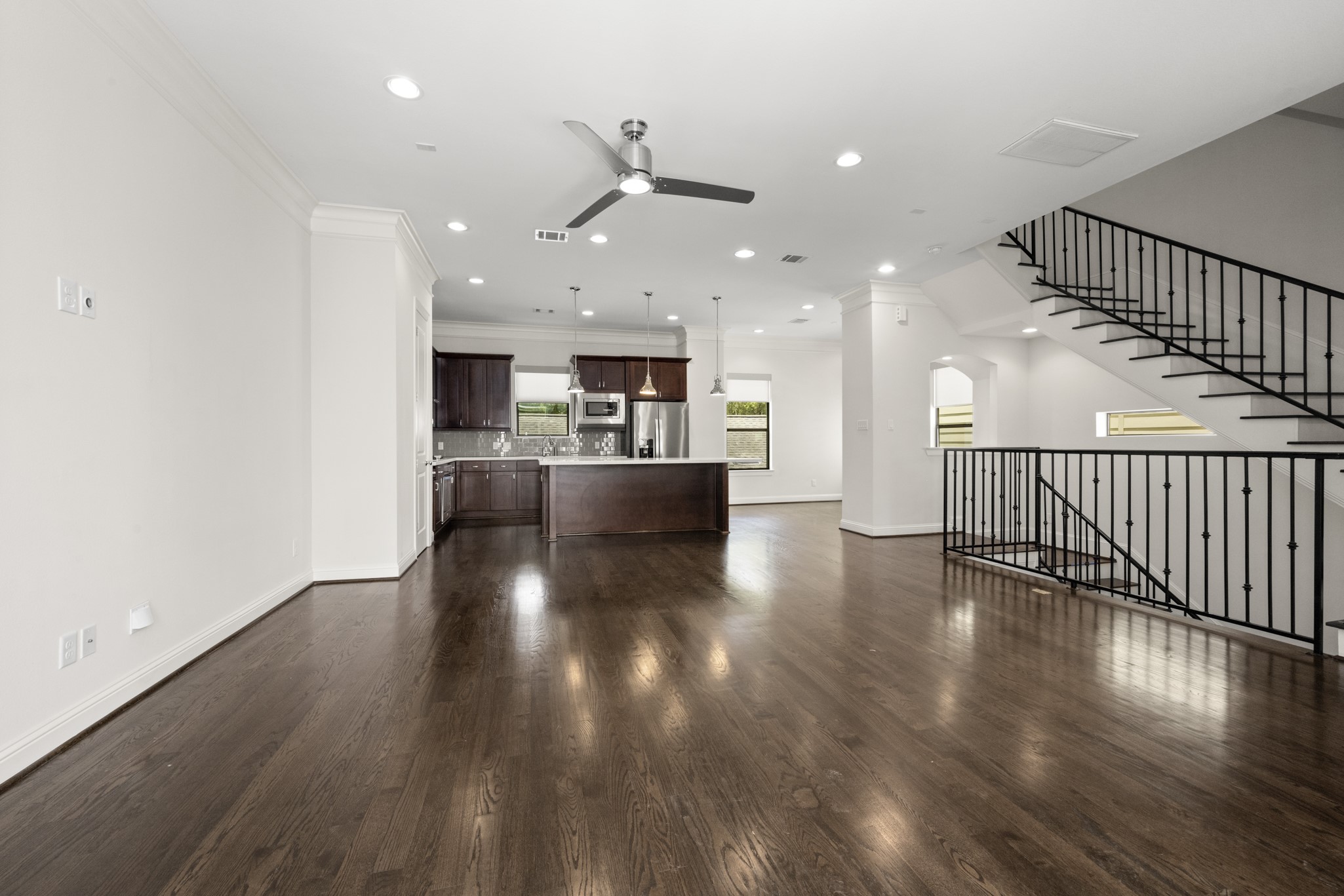 742 West 24th Street Houston, TX 77008 - Photo 6 of 29