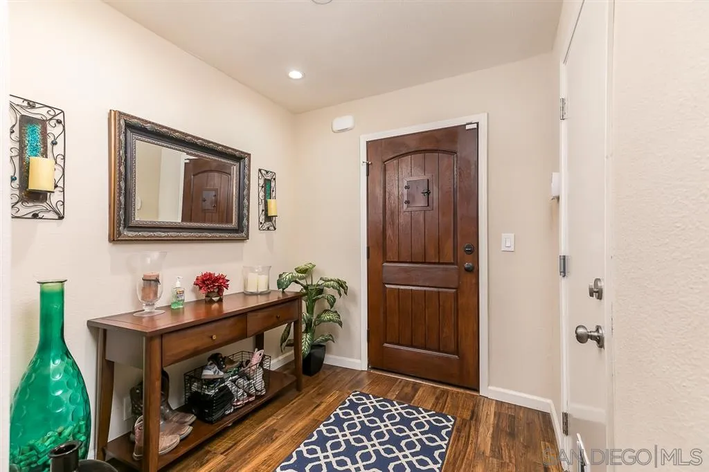 10021 Via Rita Santee, CA 92071 - Photo 6 of 25 Gallery Image 6