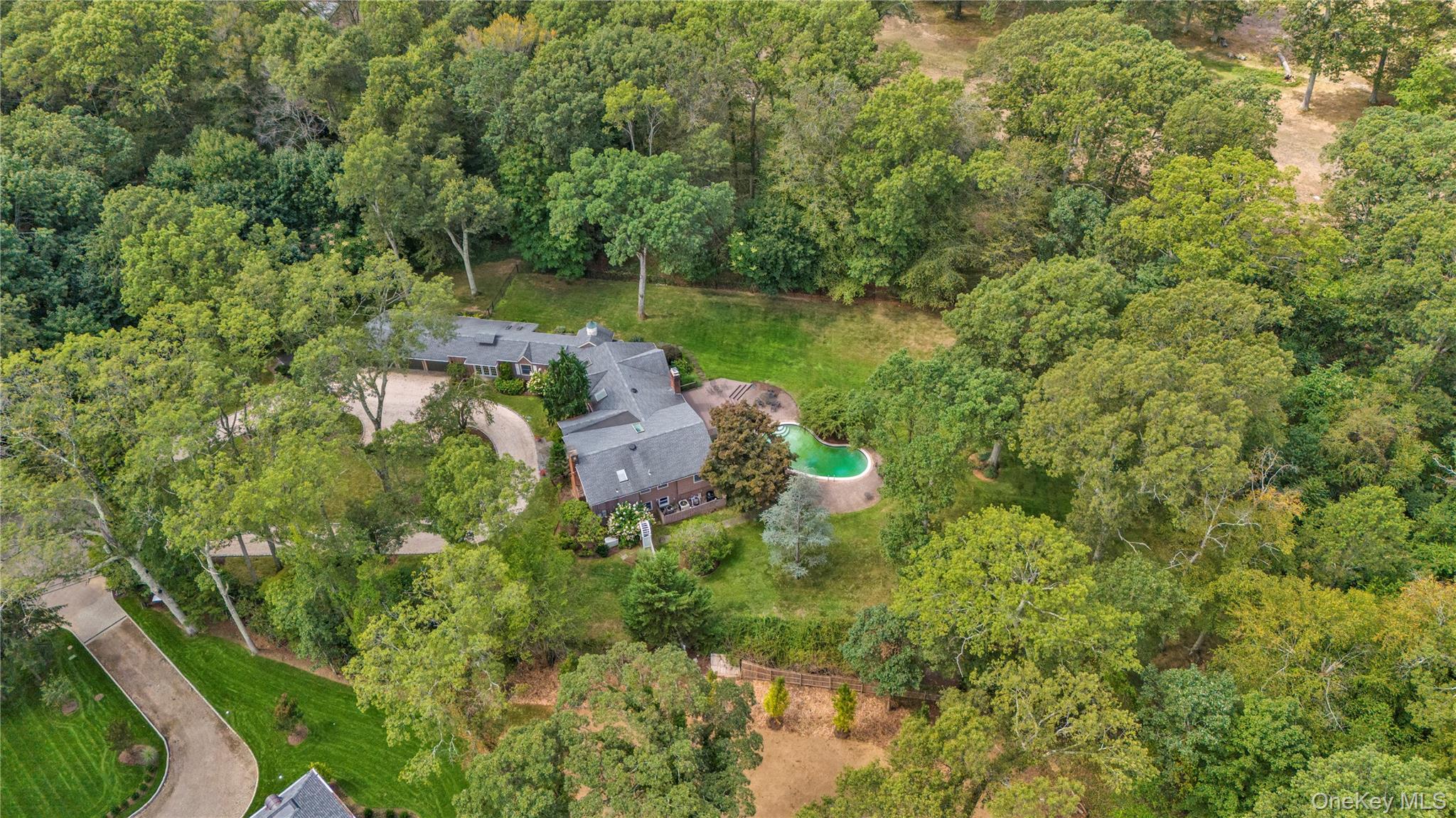 11 Quaker Ridge Road Glen Head, NY 11545 - Photo 30 of 32 Aerial shot