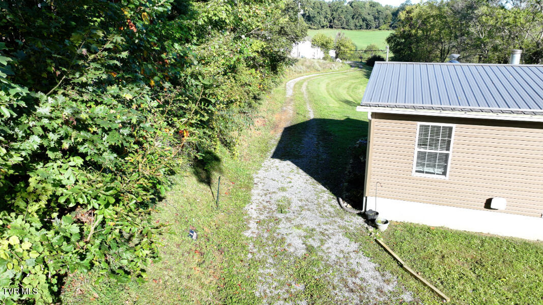 474 Thornburg Road Fall Branch, TN 37656 - Photo 72 of 87 DJI_20251001095203_0023_D