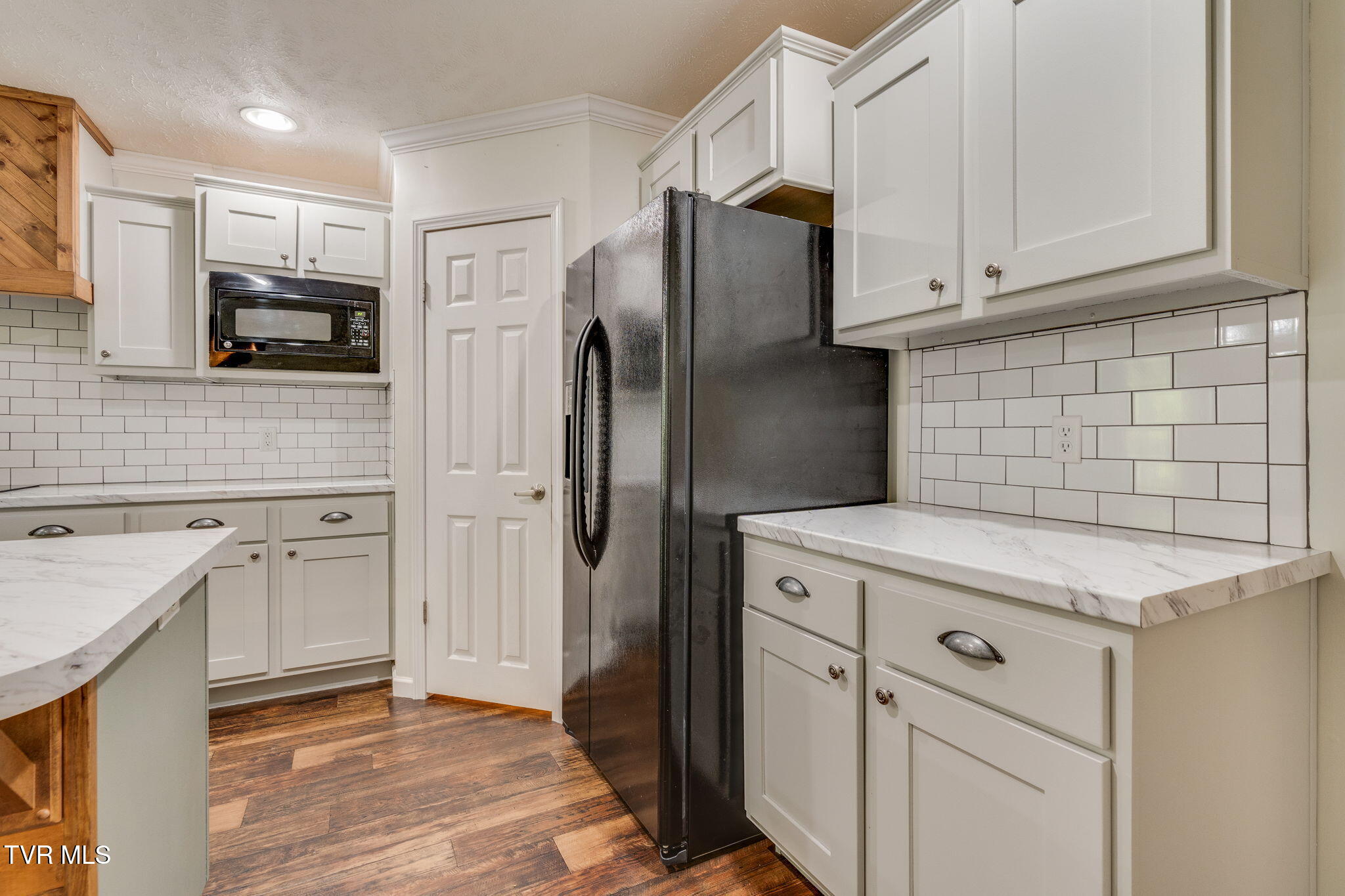 474 Thornburg Road Fall Branch, TN 37656 - Photo 9 of 87 013