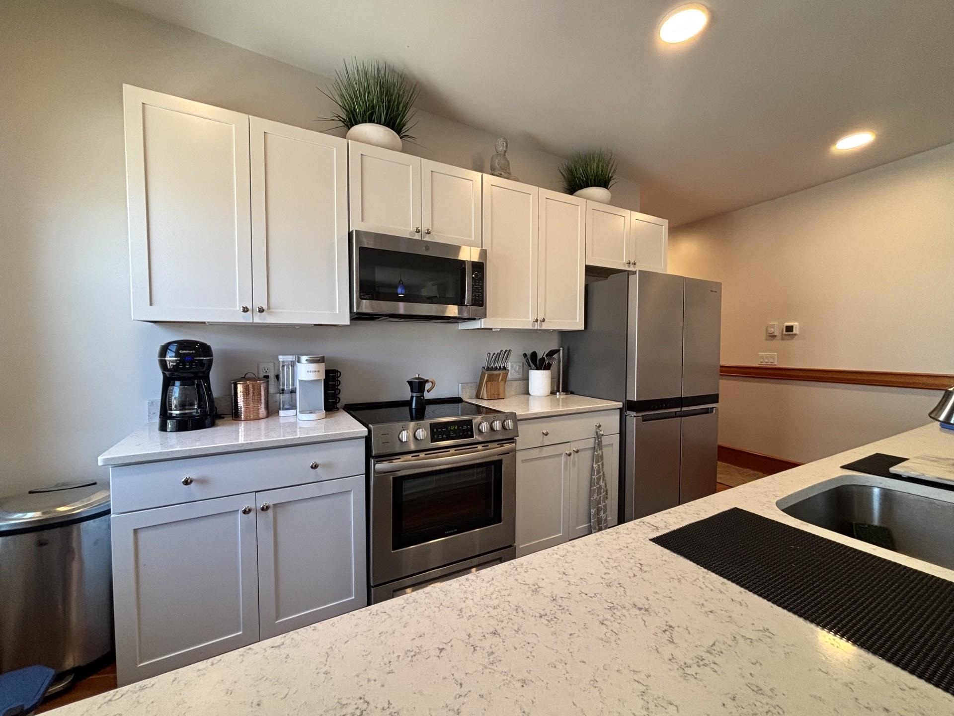 609 Main Street, Unit 301 Laconia, NH 03246 - Photo 16 of 29