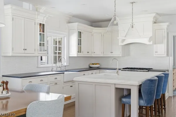 $2,525,000 | 54 Berta Place, Bernards, NJ 07920