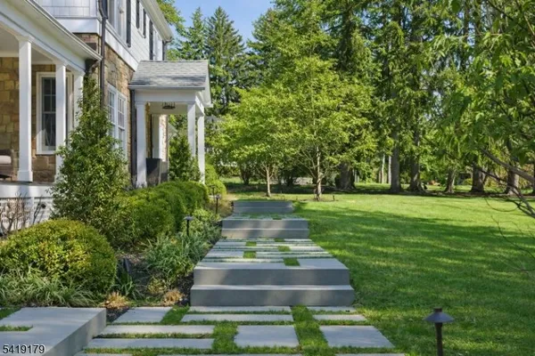 $2,525,000 | 54 Berta Place, Bernards, NJ 07920