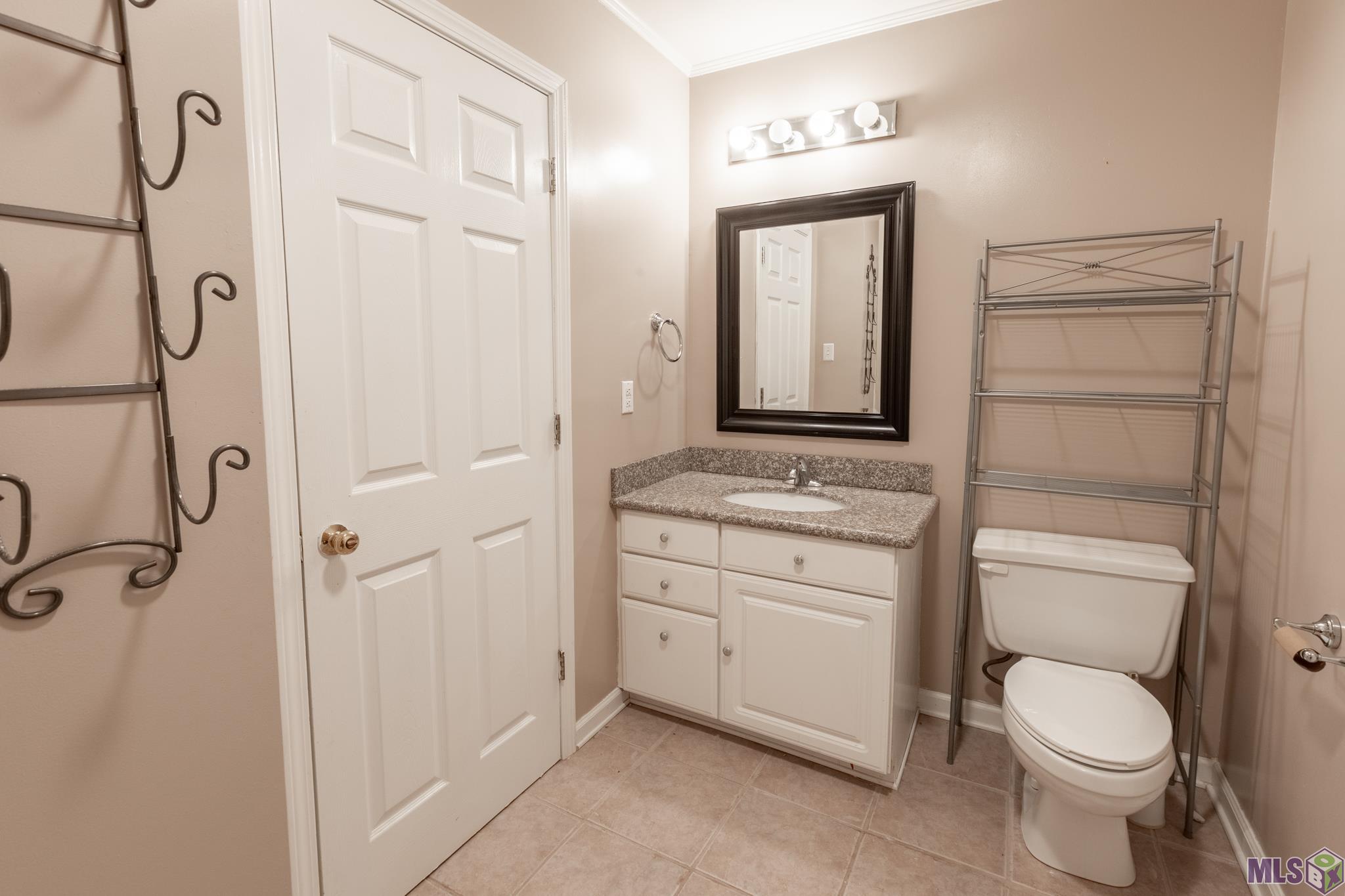 245 Acadia Drive Raceland, LA 70394 - Photo 26 of 30 upstairs bath