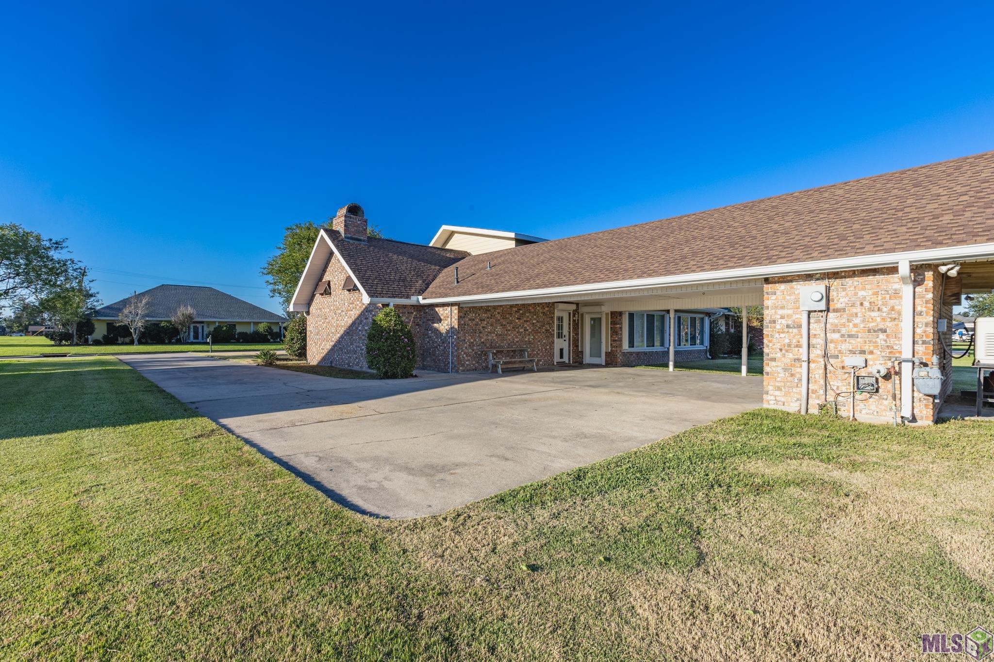 245 Acadia Drive Raceland, LA 70394 - Photo 7 of 30