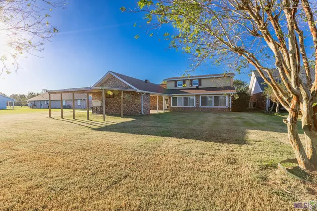 $350,000 | 245 Acadia Drive, Raceland, LA 70394