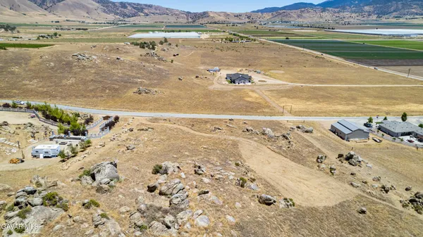 $90,000 | Castle Gate Drive, Tehachapi, CA 93561