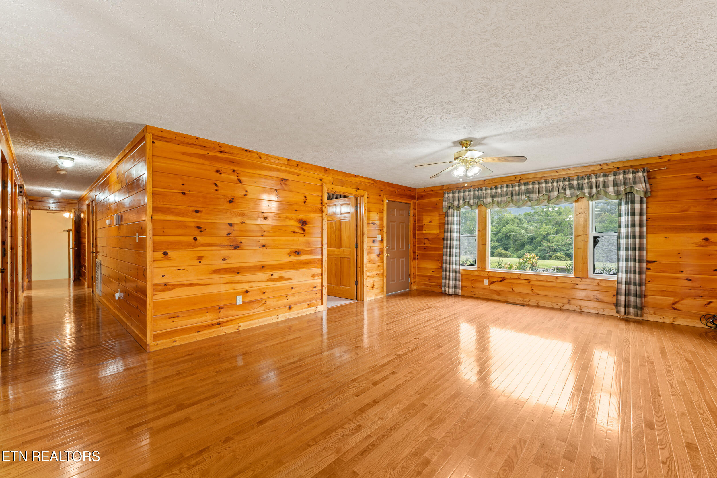 7197 Old Tuckaleechee Road Townsend, TN 37882 - Photo 5 of 48 7197 old tuckaleechee rd-06