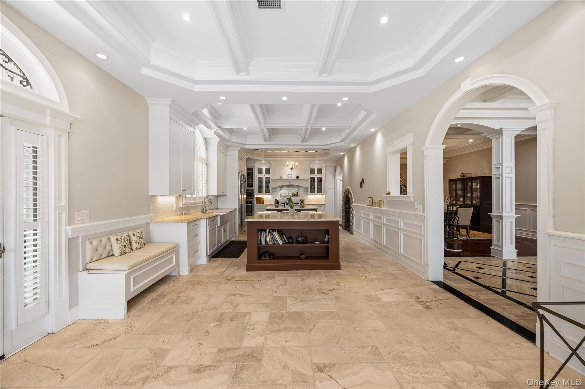 333 East Shore Road Kings Point, NY 11023 - Photo 15 of 44