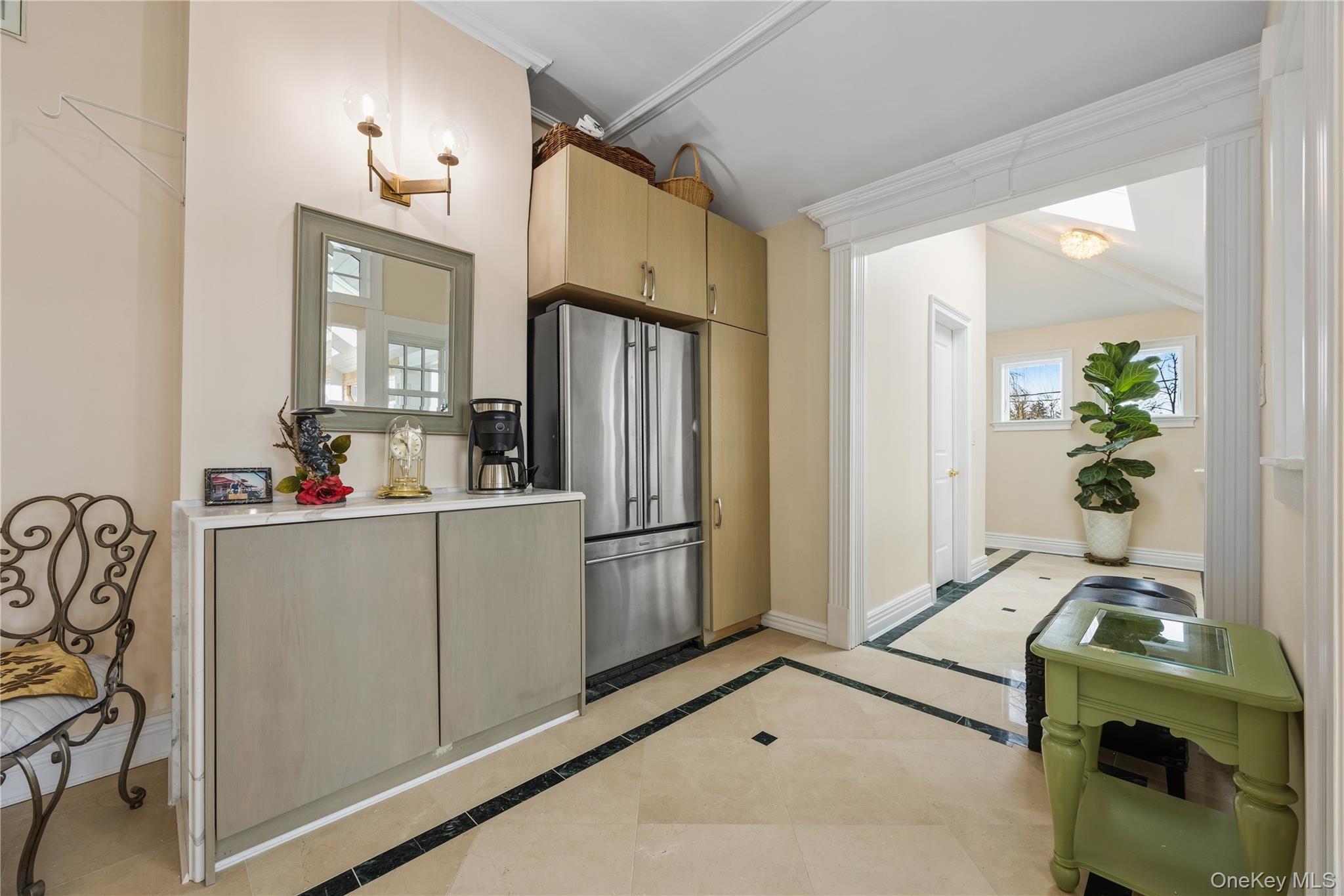 333 East Shore Road Kings Point, NY 11023 - Photo 27 of 44