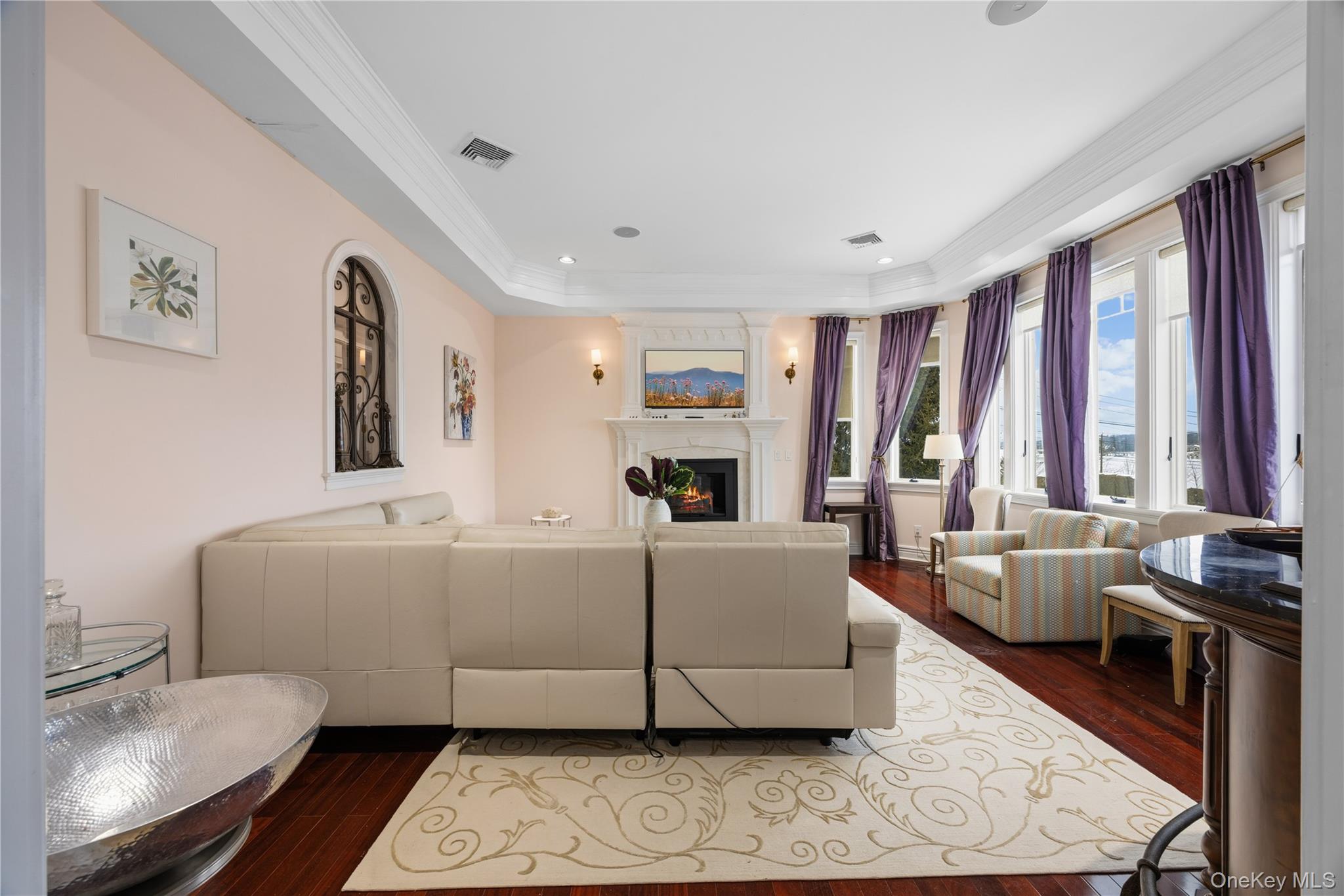 333 East Shore Road Kings Point, NY 11023 - Photo 33 of 44