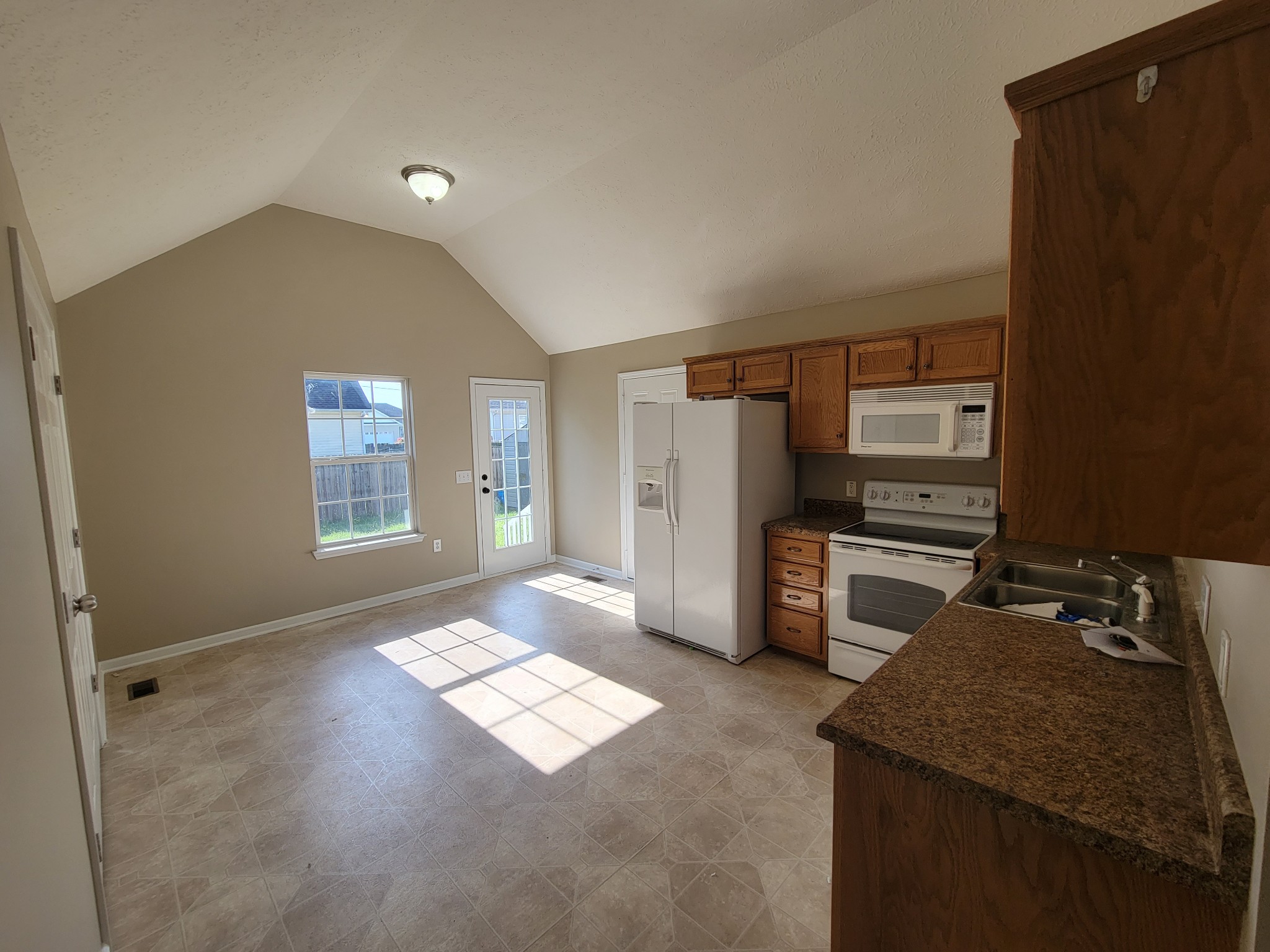 461 Skinner Flat Road Manchester, TN 37355 - Photo 5 of 20 Gallery Image 5