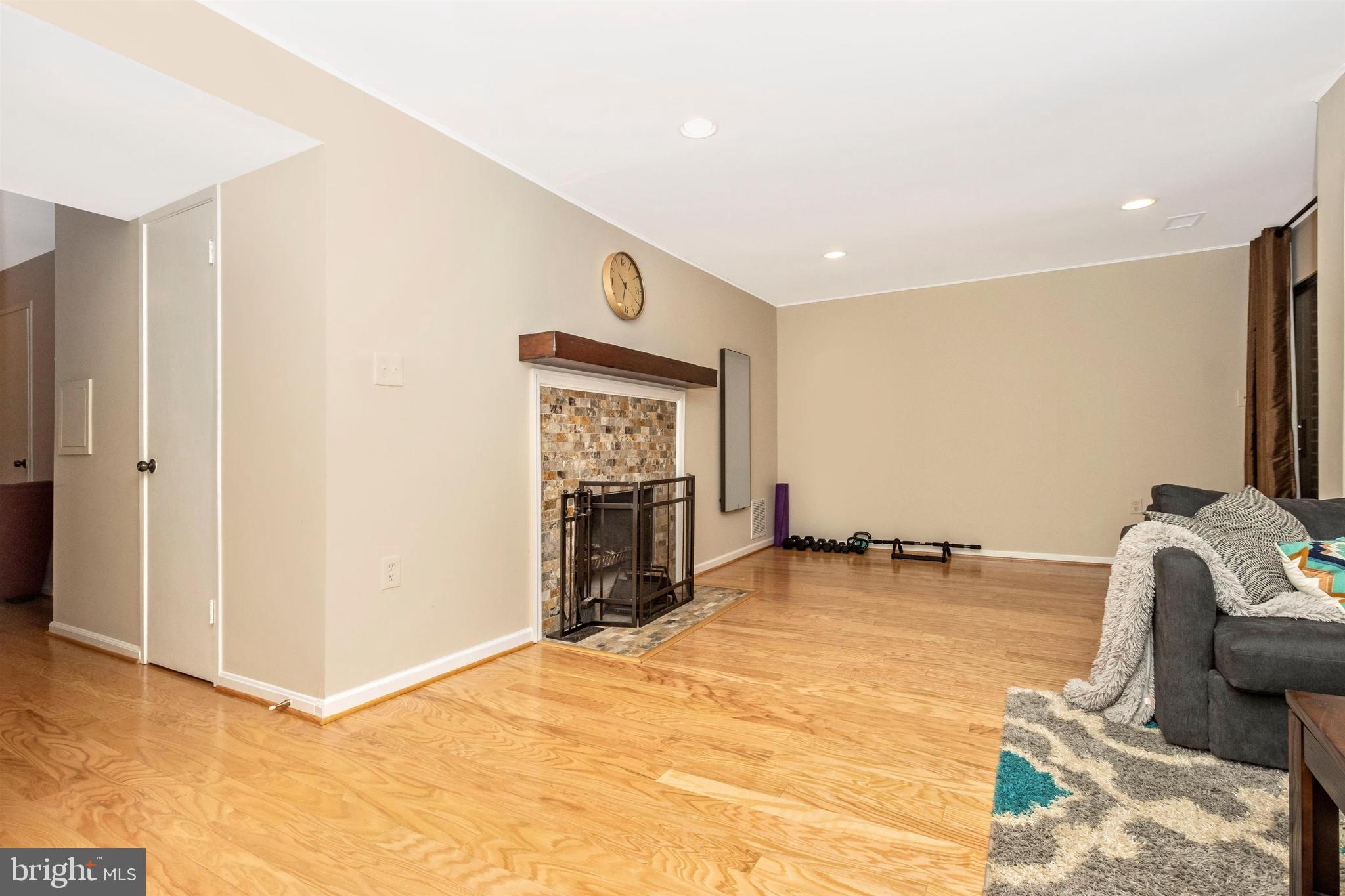 8102 Inverness Ridge Road Potomac, MD 20854 - Photo 36 of 48