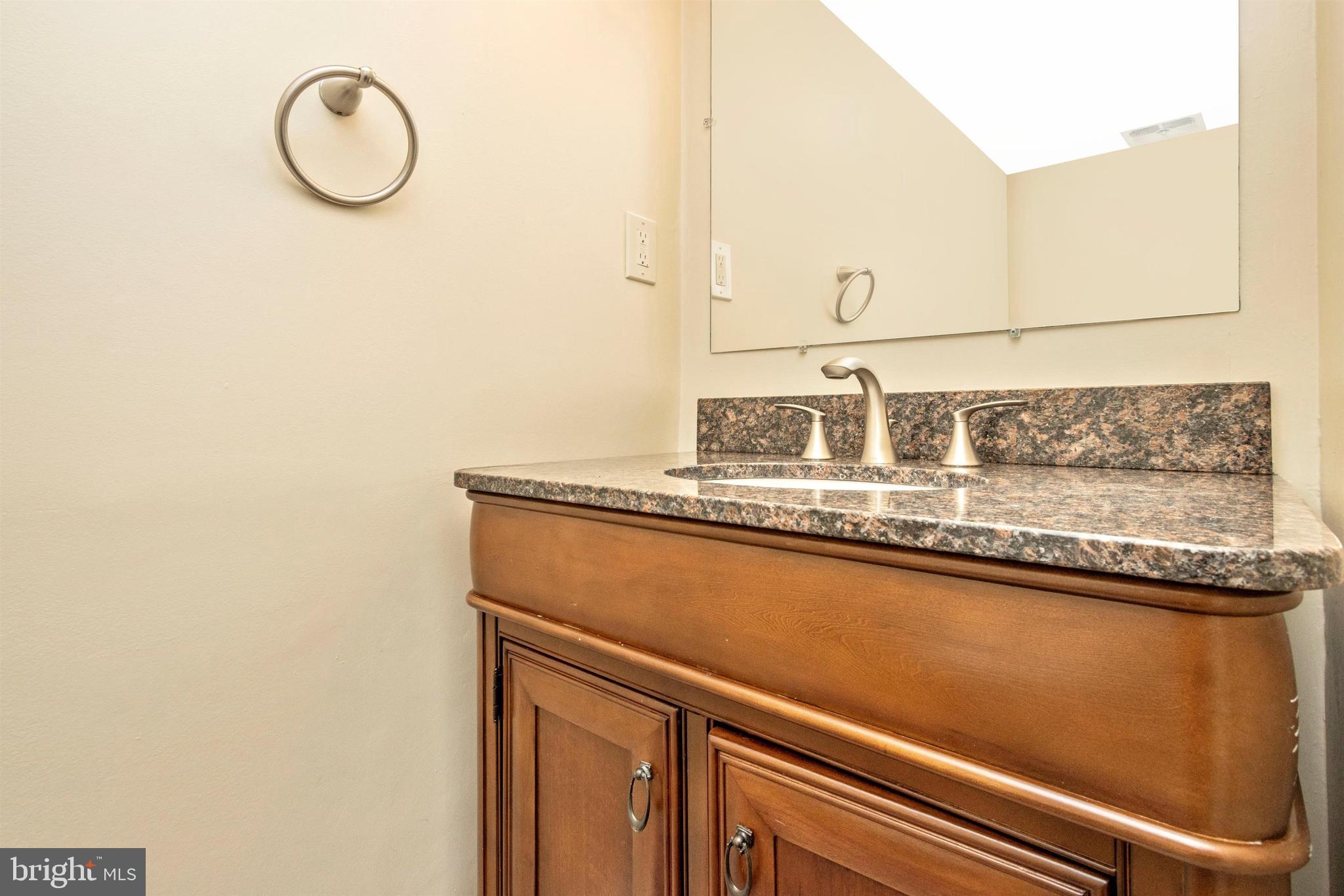 8102 Inverness Ridge Road Potomac, MD 20854 - Photo 38 of 48