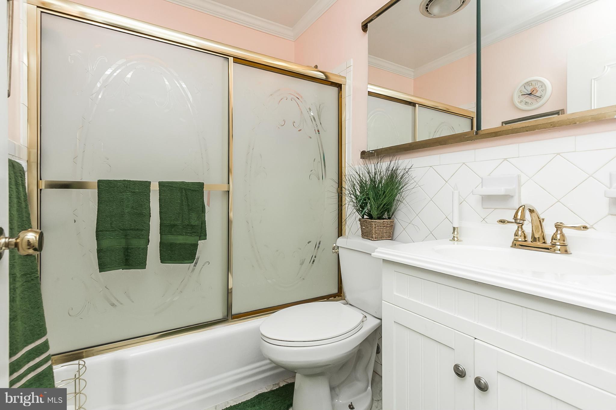 7412 Castlemoor Road Baltimore, MD 21244 - Photo 16 of 30 Bath