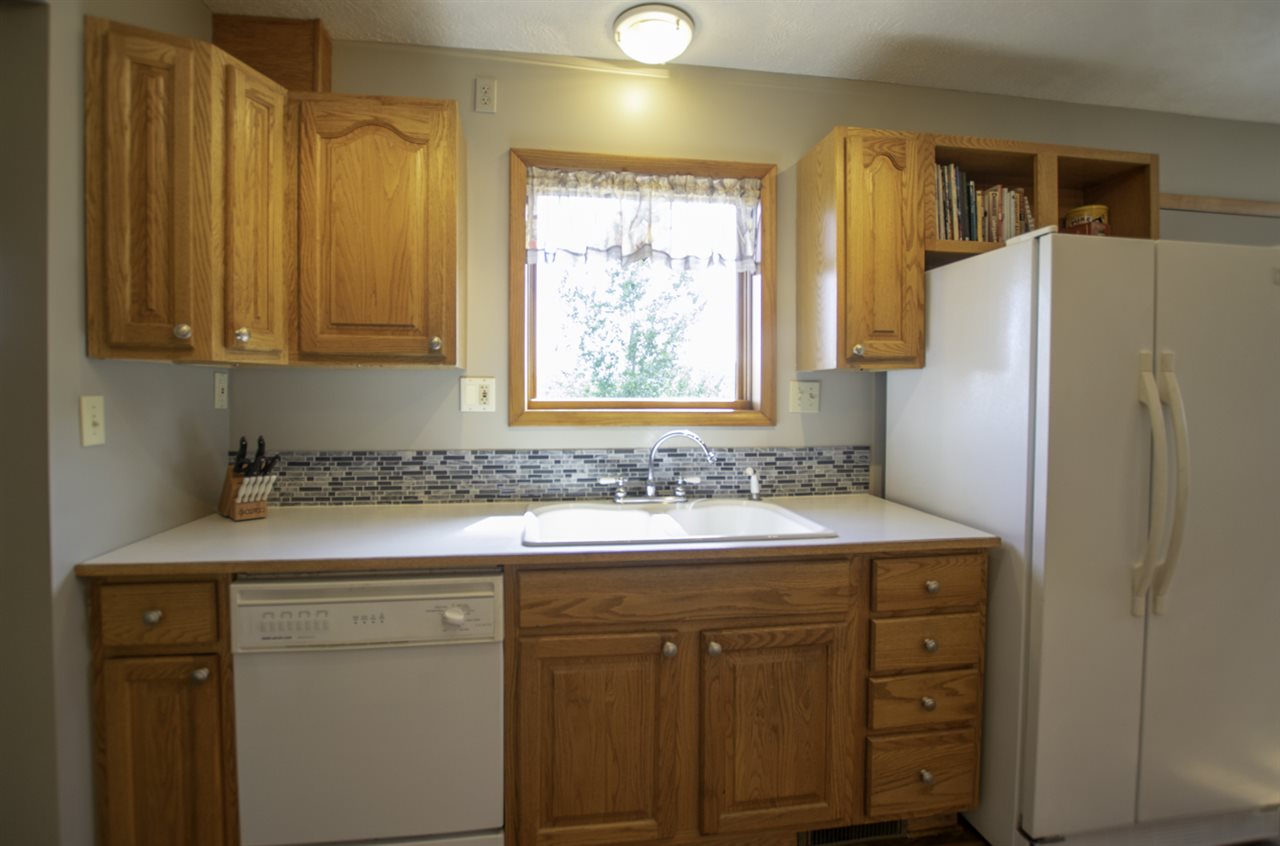 7302 East Birch Point Road Traverse City, MI 49684 - Photo 10 of 50 1867305-9.JPG