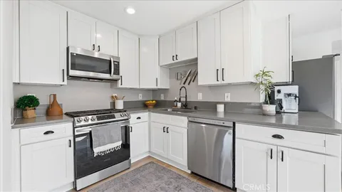 $1,095,000 | 5130 West 131st Street, Hawthorne, CA 90250