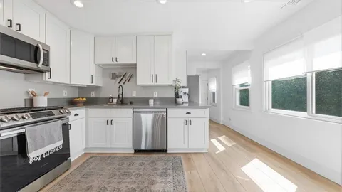 $1,095,000 | 5130 West 131st Street, Hawthorne, CA 90250