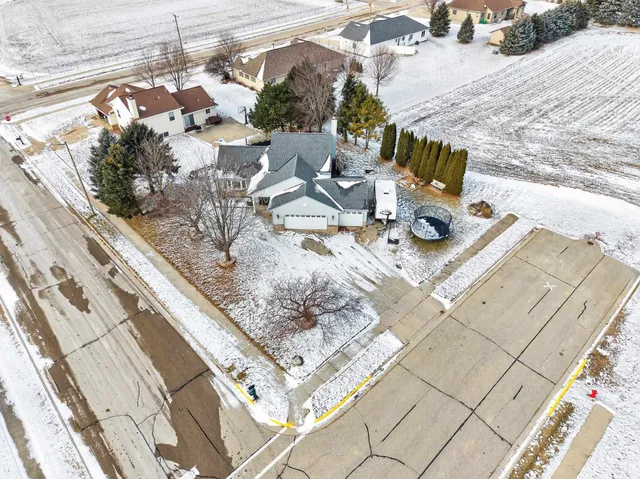 $385,000 | 580 Country Lane, Lomira, WI 53048