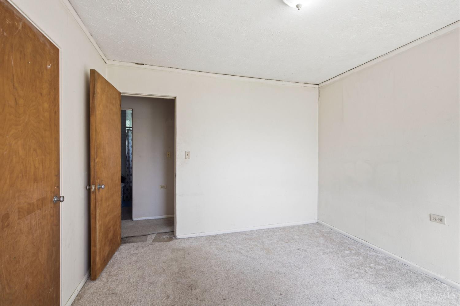 17 Andover Road Cincinnati, OH 45218 - Photo 28 of 36