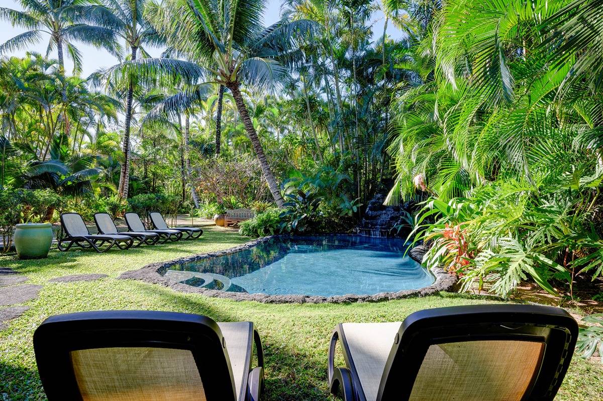 7324 Alealea Road Hanalei, HI 96714 - Photo 21 of 30 a view of a two chairs in a patio