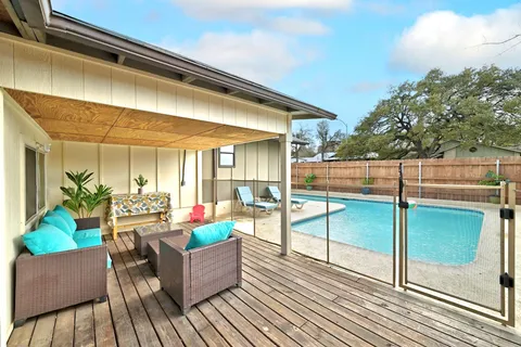 $649,000 | 7210 Towering Oaks Drive, Austin, TX 78745