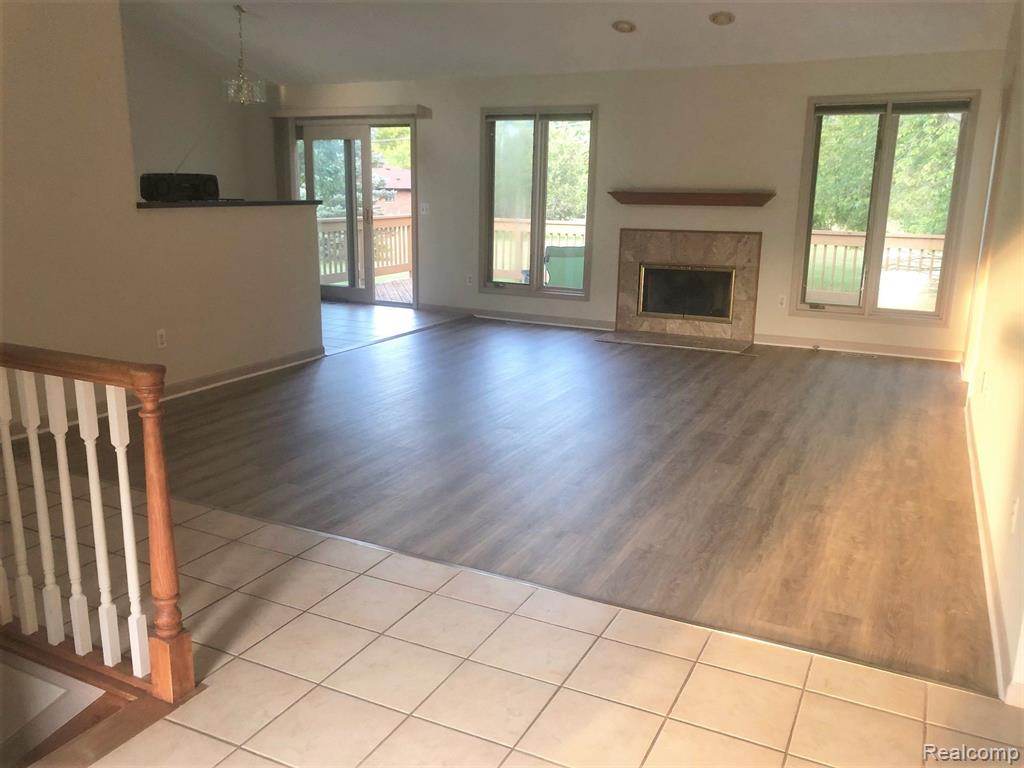 26218 Orchard Lake Road Farmington, MI 48334 - Photo 8 of 24