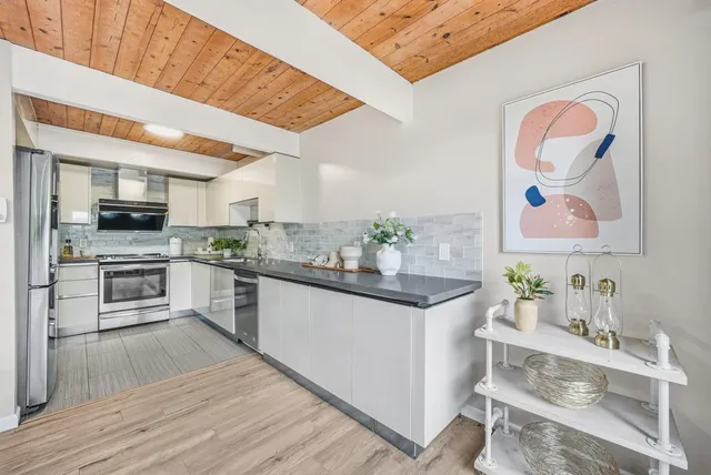 $999,999 | 715 Quetta Avenue, Unit C, Sunnyvale, CA 94087