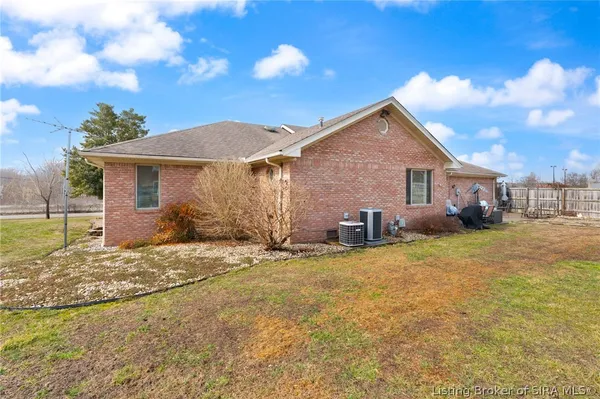 $360,000 | 1275 Westwood Drive, Scottsburg, IN 47170