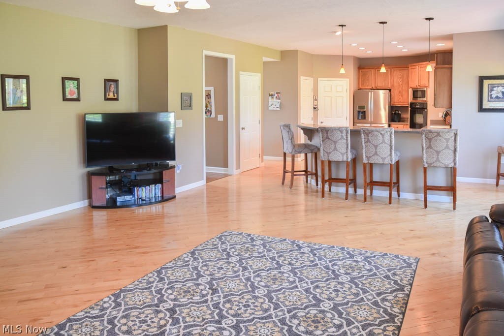 Open living areas perfect for entertaining!
