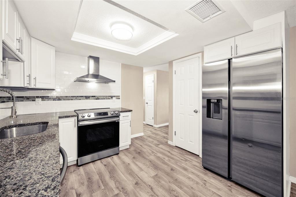 10910 Bridleton Road Port Richey, FL 34668 - Photo 11 of 27 Gallery Image 11