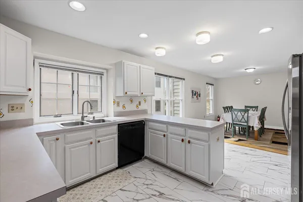 $899,000 | 36 Lavender Drive, Princeton, NJ 08540