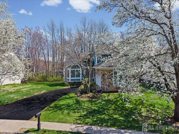 $899,000 | 36 Lavender Drive, Princeton, NJ 08540