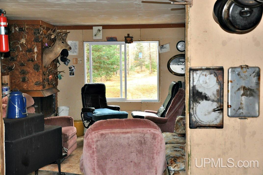 5100 Unnamed Woods Road Osseo, MI 54758 - Photo 16 of 33